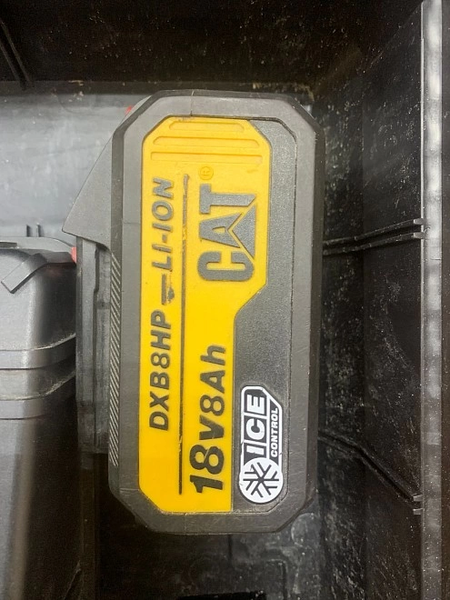 Зарядное устройство CAT CAT DXK901.1 1 for All 18V