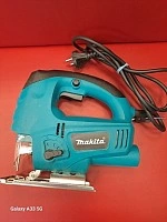 Электролобзик Makita 900 W