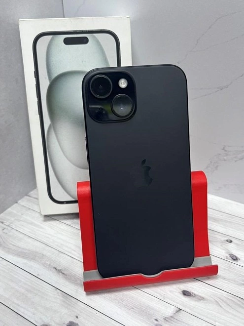 Смартфон Apple iPhone 15 128 ГБ