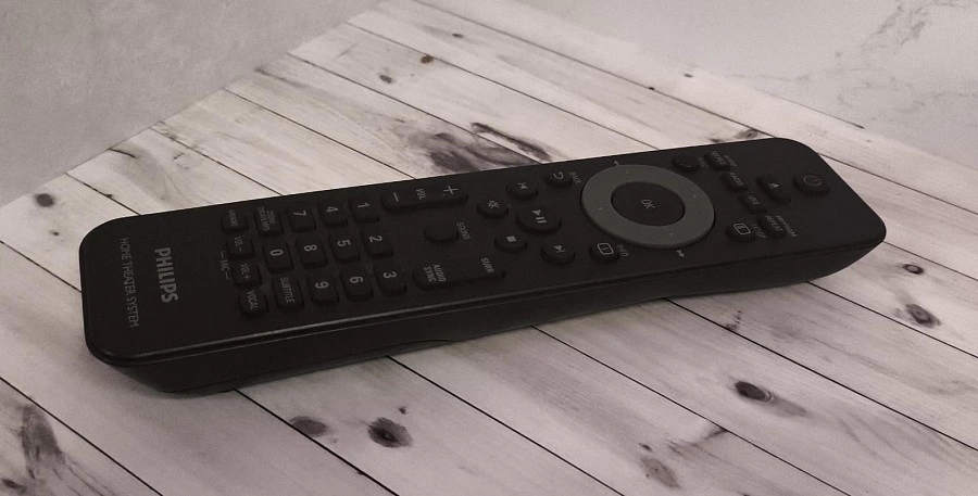 Домашний кинотеатр PHILIPS HTS3520