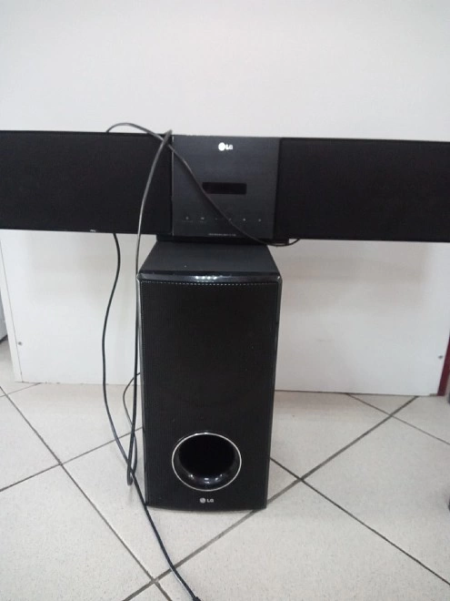 Саундбар LG HLT45W