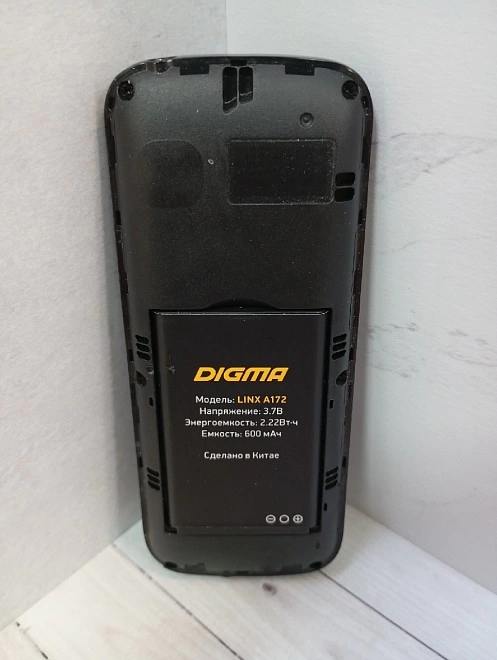 Телефон мобильный Digma Linx A172