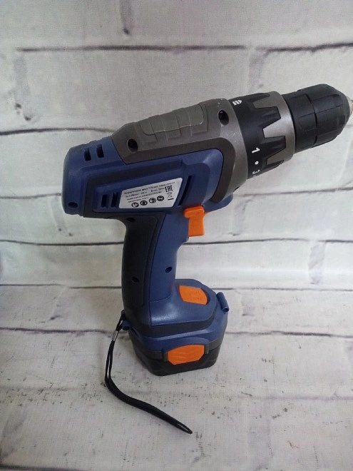 Шуруповерт Dexter ML-CD33-120