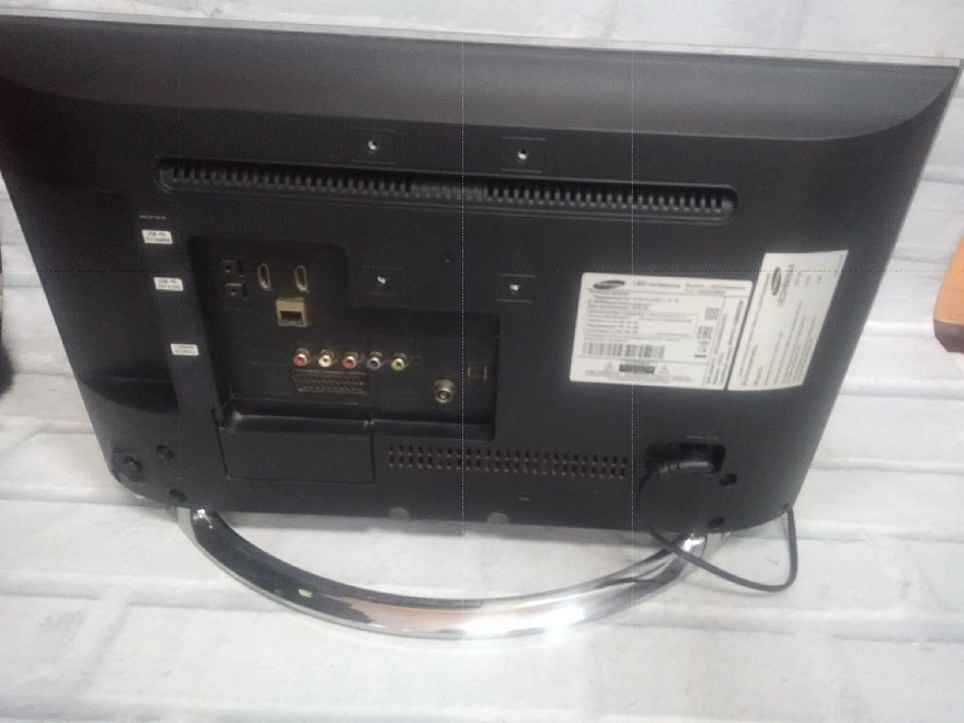 Телевизор Samsung UE22H5600 