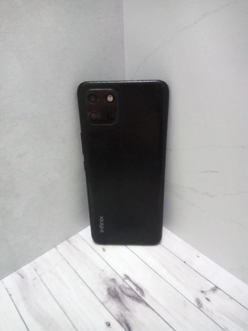 Смартфон Infinix Smart 6 HD