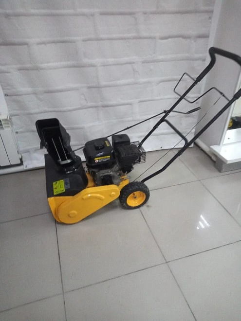 Снегоуборочная машина kansas Snow Cat 401Q