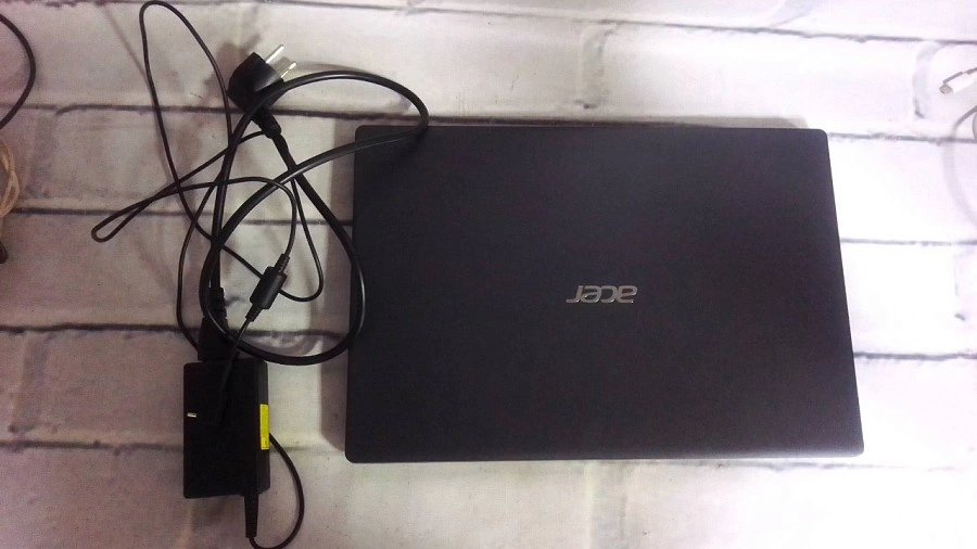 Ноутбук Acer aspire Intel Core i3,Nvidia MX330,HDD256