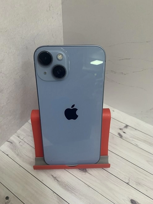 Смартфон Apple iPhone 14 6/128Gb
