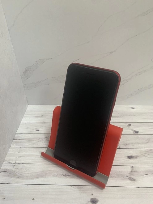 Смартфон Apple iPhone SE 2020 3/64Gb