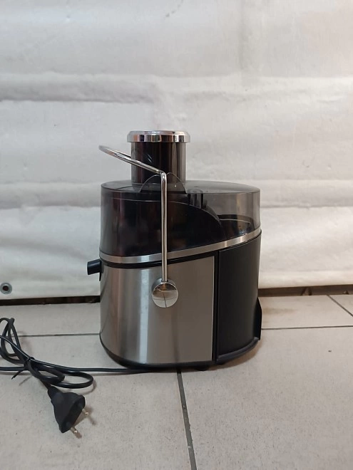 Соковыжималка Vitek VT-3657 ST