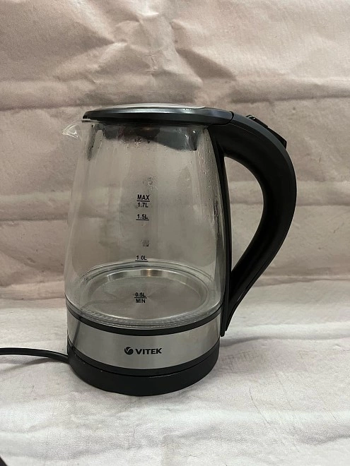 Электрочайник Vitek VT-7008 TR
