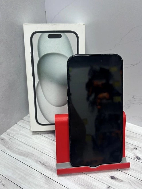 Смартфон Apple iPhone 15 128 ГБ