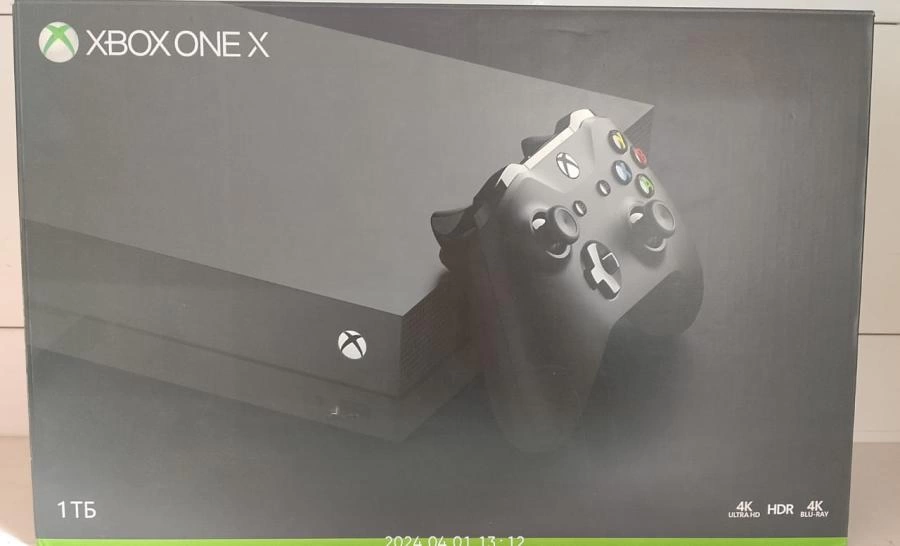 Игровая приставка Microsoft Xbox One 1000 ГБ HDD