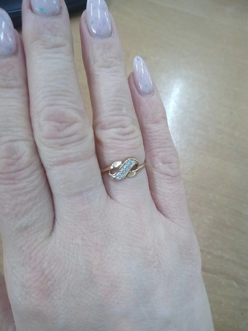 Кольцо золотое с камнями  пр. 585 1,57(1.566) 17,5р-р Ф.М.