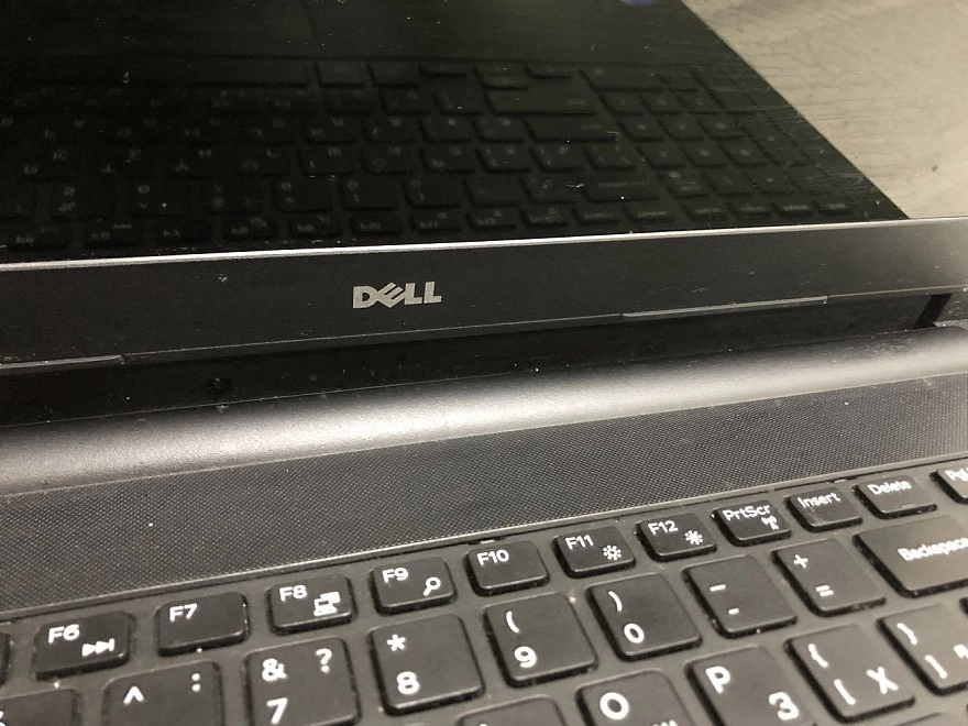 Ноутбук Dell Celeron N3060 2/2 по 1,6Ghz/ОЗУ 4/SSD 256Gb/Gr 1Gb
