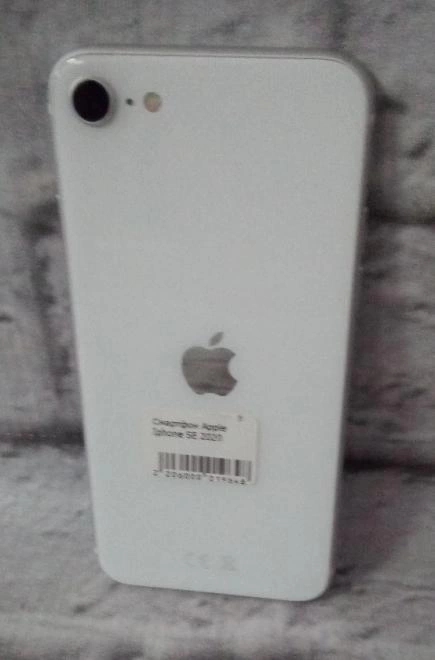 Смартфон Apple Iphone SE 2020 3\64