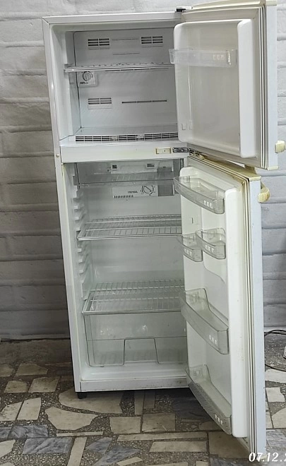 Холодильник Daewoo Electronics FR-260