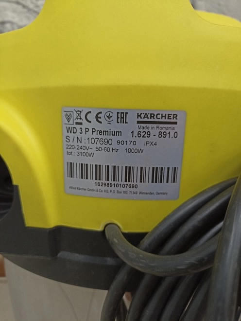 Пылесос Karcher WD 3