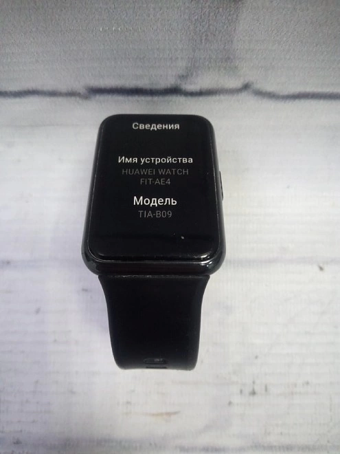 SMART Часы HUAWEI WATCH FIT