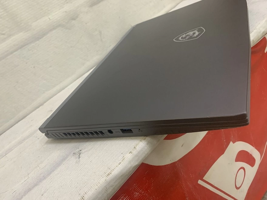 Ноутбук MSi i5-12450H 8/12 по 2,0 Ghz/ОЗУ 8Gb/SSD 512/GF 3050