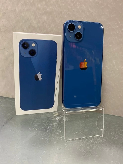 Смартфон Apple iPhone 13