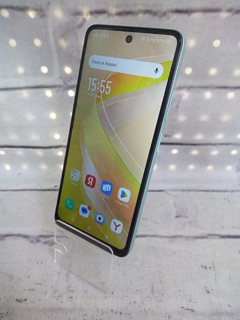 Смартфон Infinix Smart 8 3/64 Gb