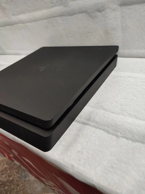 Игровая приставка PS4 Sony PlayStation 4 Slim 1TB