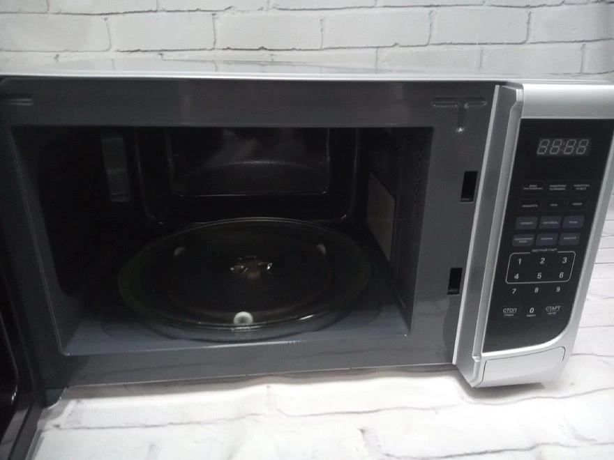 Микроволновая печь RAZZ BYS-1297