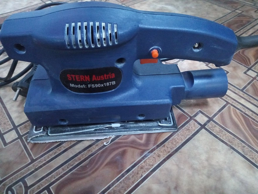 Шлифмашинка Stern FS90x187B