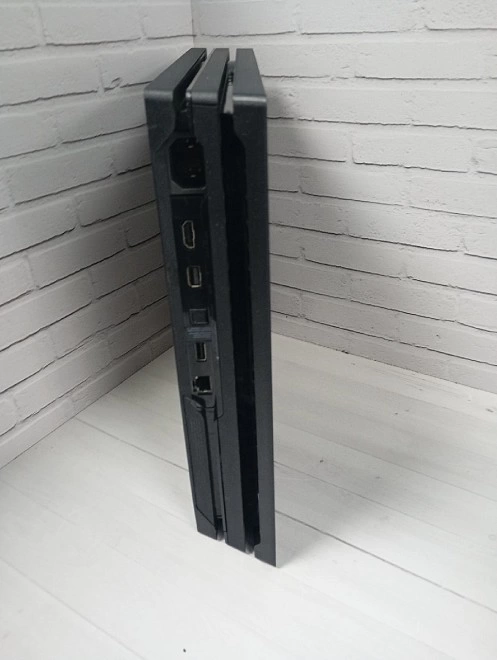 Игровая приставка PS4 Sony PRO 1TB BLACK