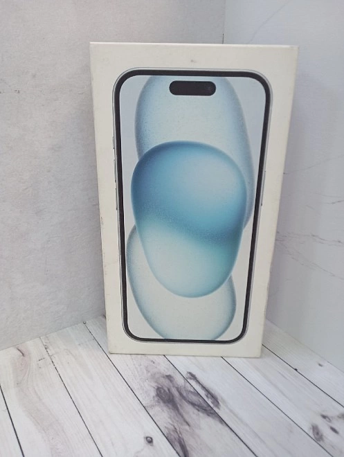 Смартфон Apple iPhone 15 128 ГБ