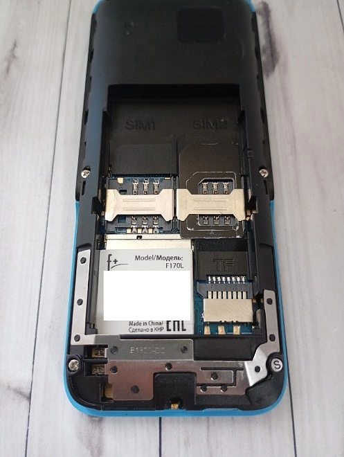 Телефон мобильный F+ F170L