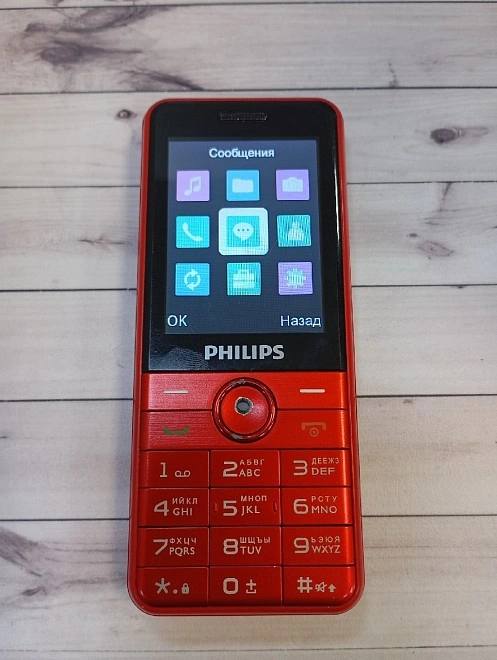 Телефон мобильный PHILIPS Xenium E172