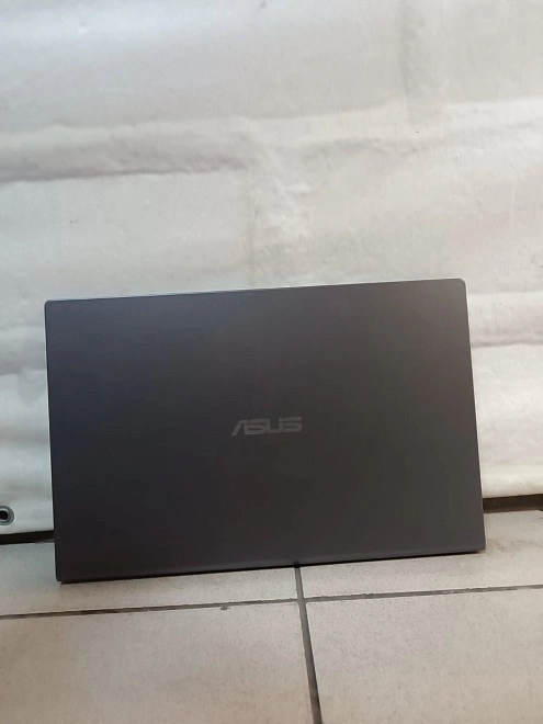 Ноутбук Asus X515E