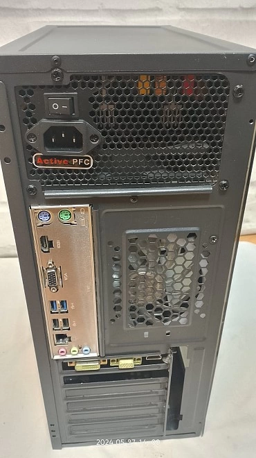 Системный блок GiNZZu AMD Ryzen 3 PRO1300/8 Гб/4 Гб/GTX750/3.50 GHz