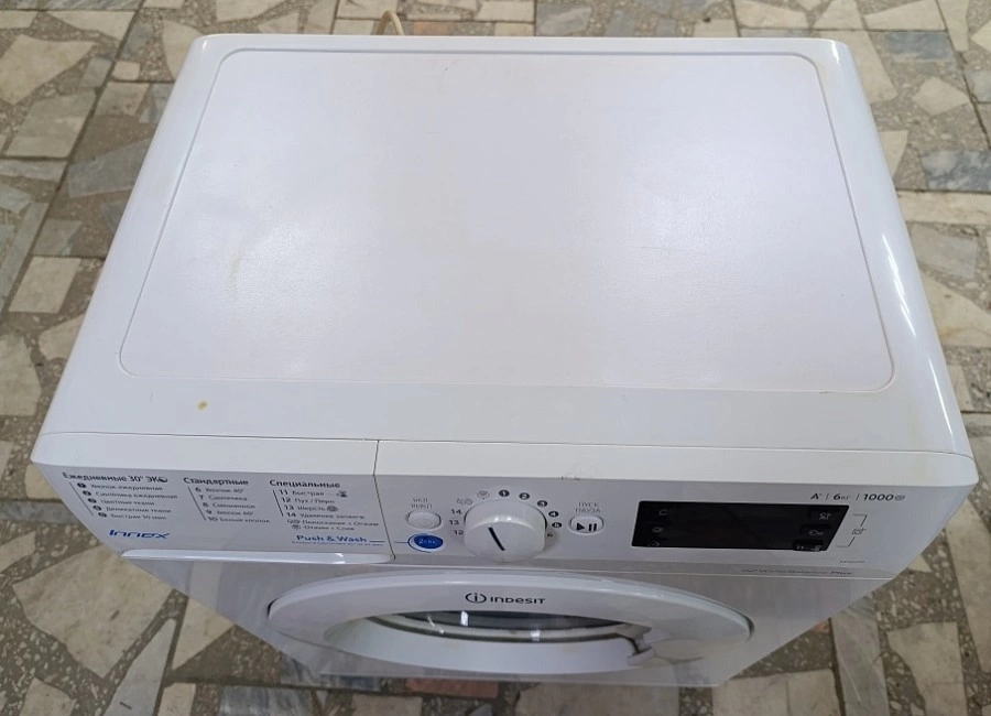 Стиральная машина Indesit BWSE 61051