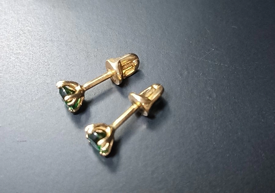 Серьги золотые с камнями  585 проба 1,075 гр (ФМ)