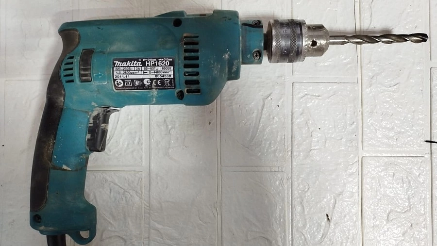 Электродрель Makita HP1620