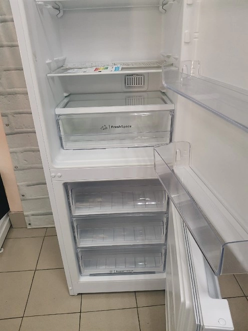 Холодильник Indesit ITS 5180W