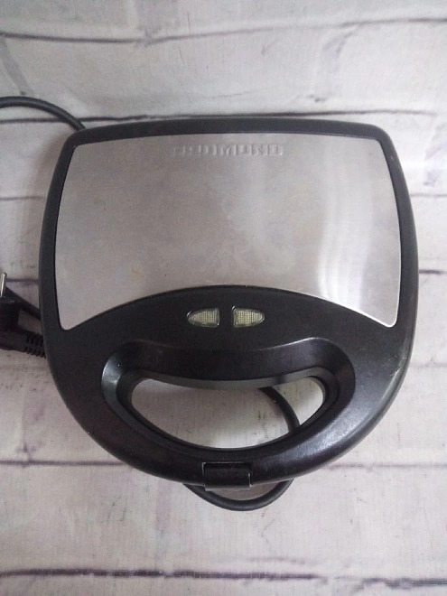 Электрогриль Redmond RMB-M602