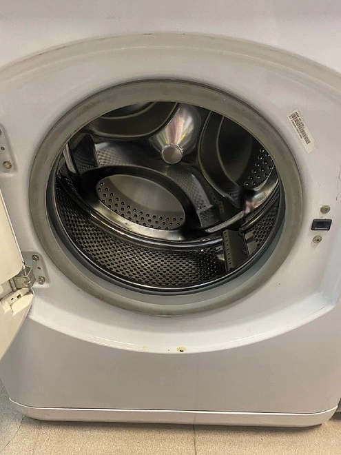 Стиральная машина Hotpoint Ariston ARSF 125 5 кг