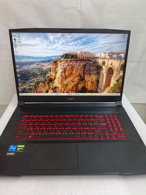 Ноутбук MSI i5-1126H/2.60GHz/озу 8 гб/GeForce GTX 1650/50гб