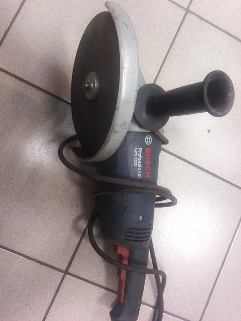 Болгарка Bosch GWS 2200
