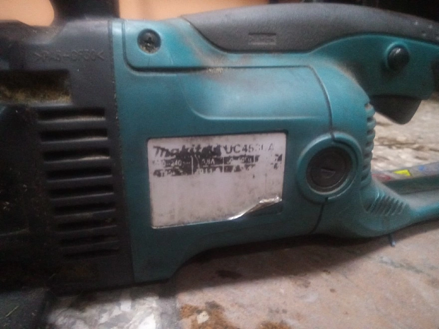 Электропила цепная MAKITA UC 4530A