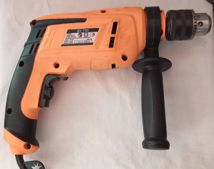 Дрель ударная Вихрь ДУ-750
