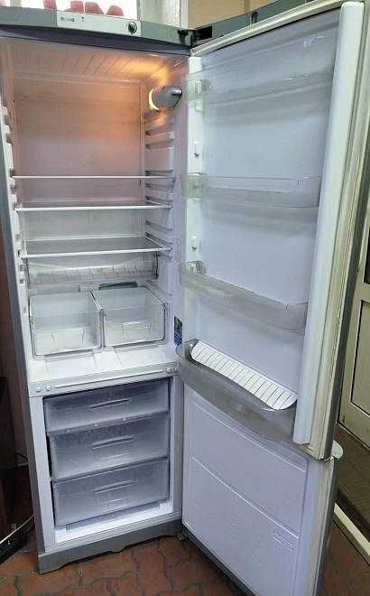 Холодильник Indesit BIA 18 S
