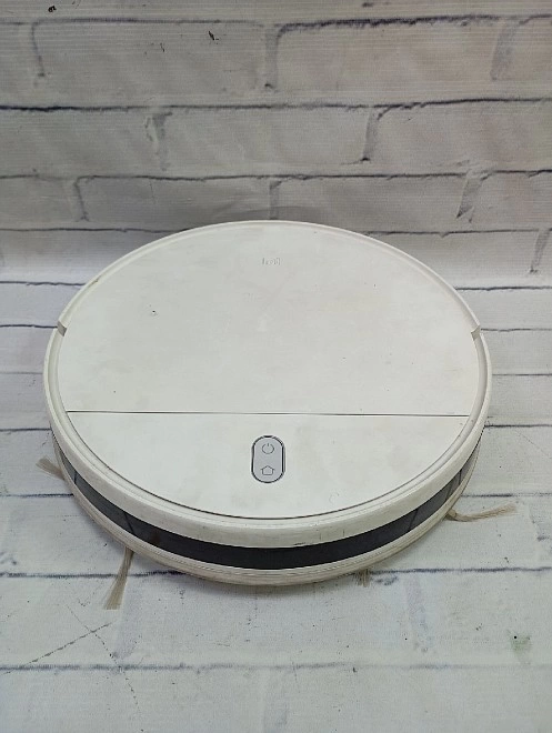 Робот-пылесос Xiaomi Mi Robot Vacuum-Mop Essential