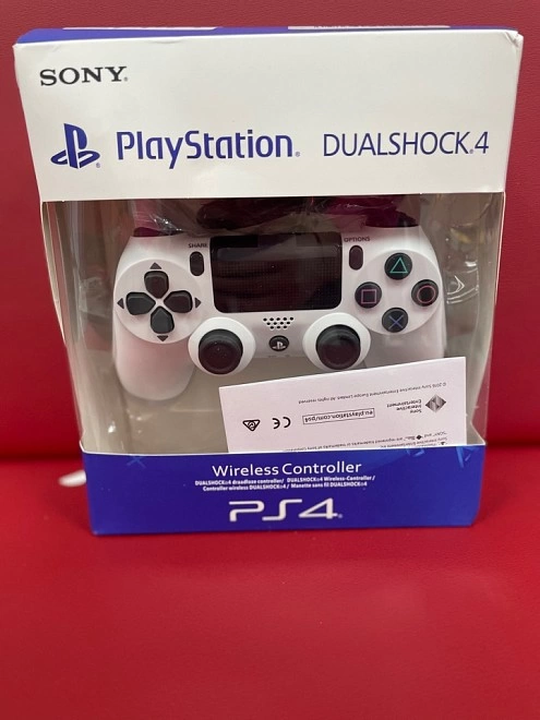 Геймпад Sony Sony PlayStation 4 (белый)