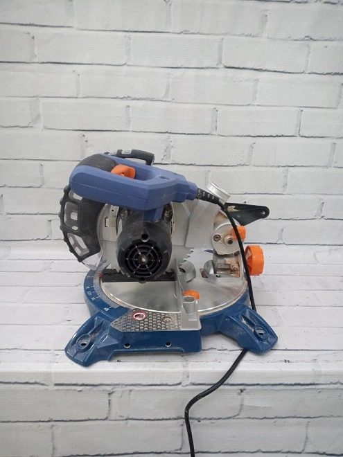 Электропила торцовочная Dexter J1G-ZP1A-210D