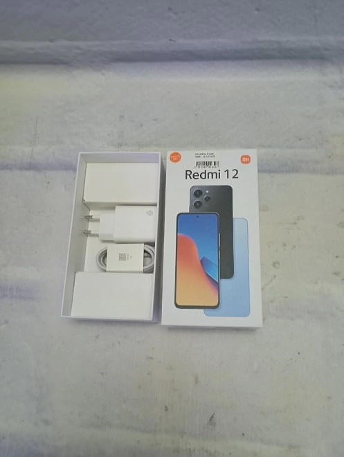 Смартфон Xiaomi Redmi 12 8/256GB 